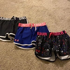 Under Armour 3 pack girls medium shorts